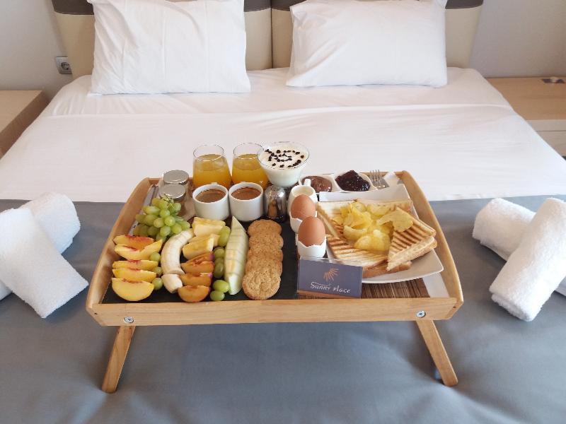 Sunny Place Resort Кранидион Экстерьер фото