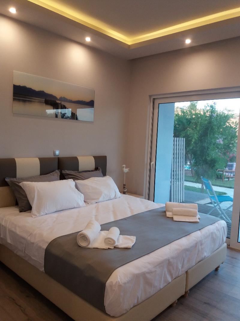 Sunny Place Resort Кранидион Экстерьер фото