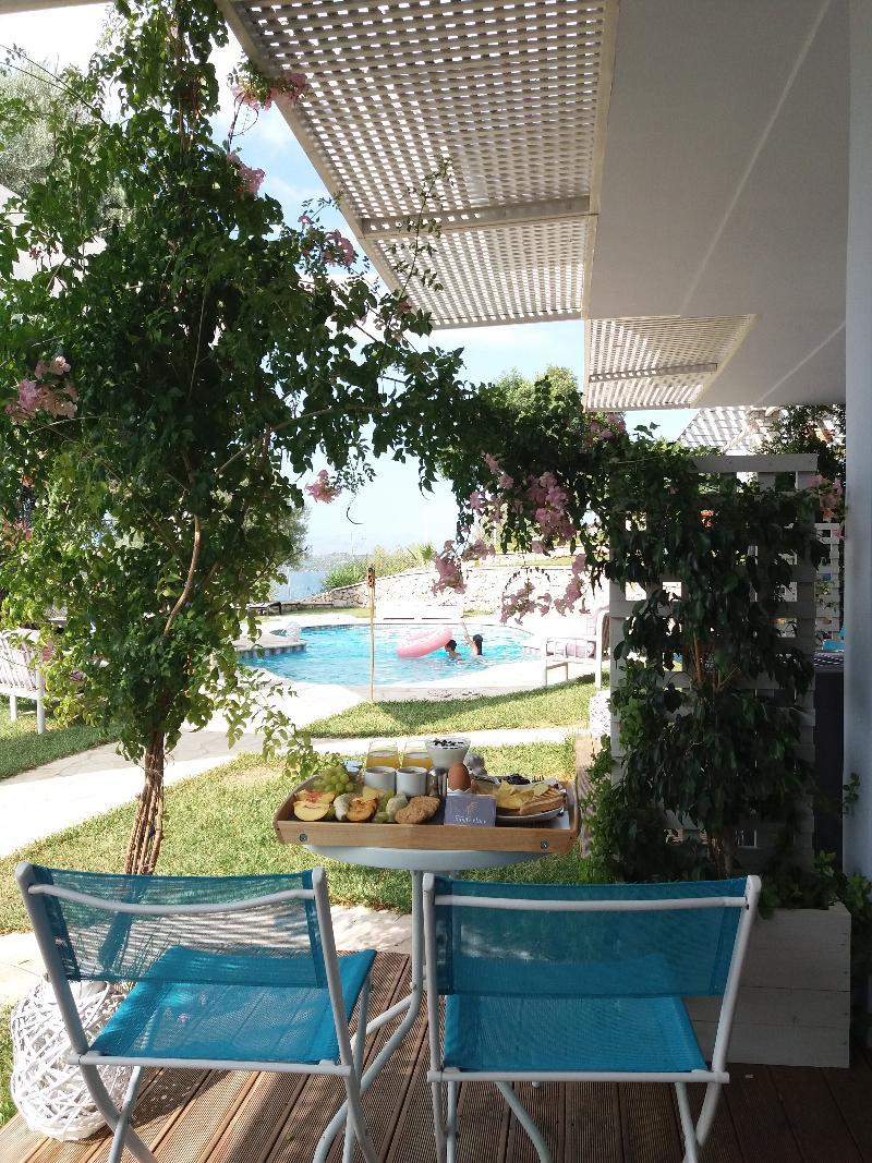 Sunny Place Resort Кранидион Экстерьер фото