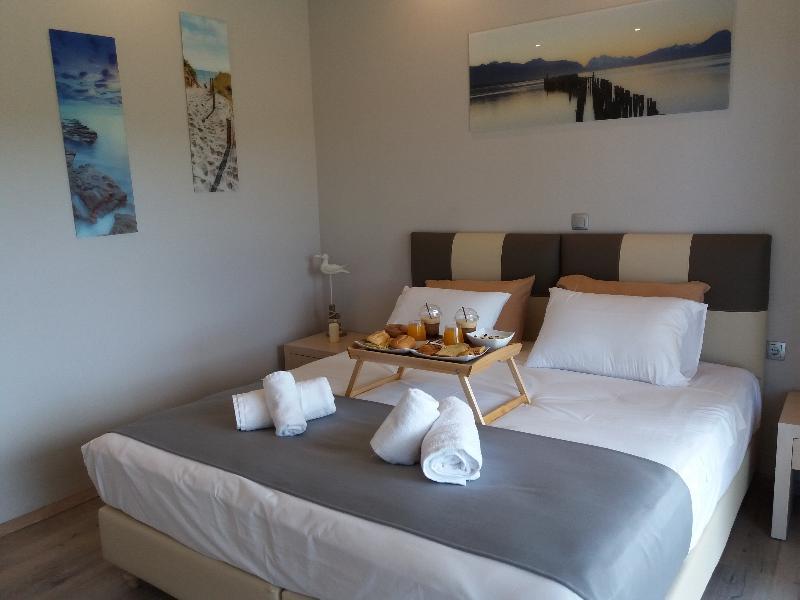 Sunny Place Resort Кранидион Экстерьер фото