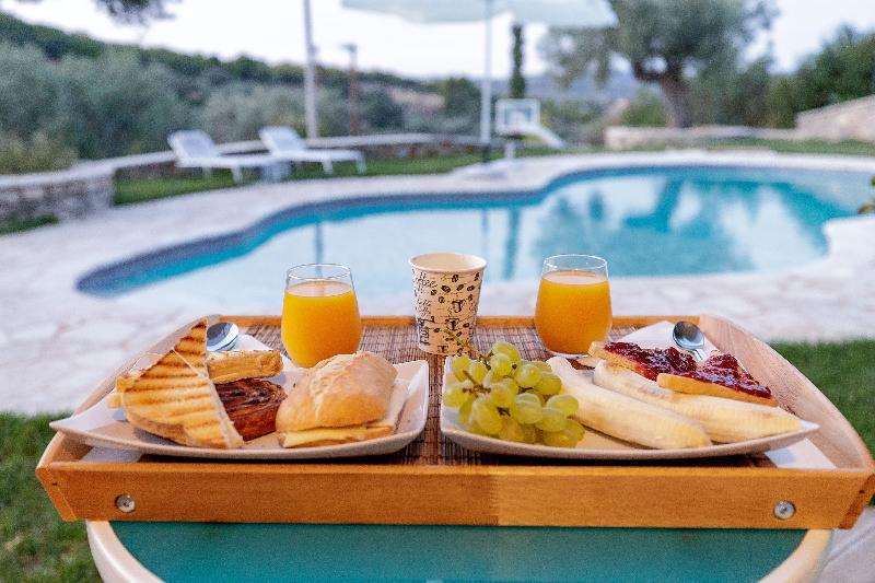Sunny Place Resort Кранидион Экстерьер фото